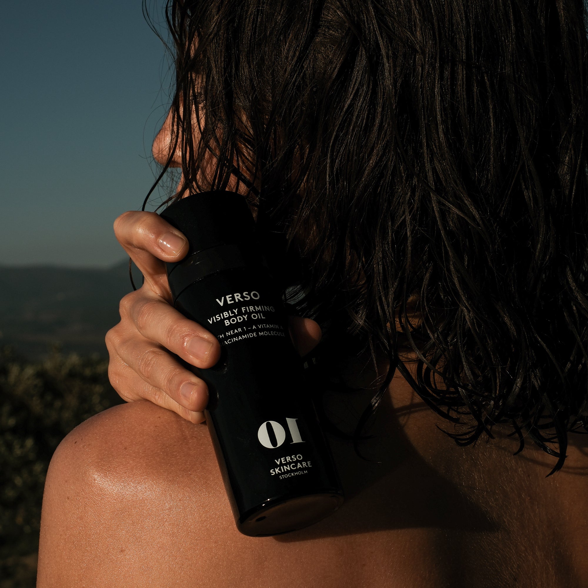 Verso - Body Visibly Firming Oil Wzmacniający i ujędrniający olejek z retinoidem NEAR 1 100 ml