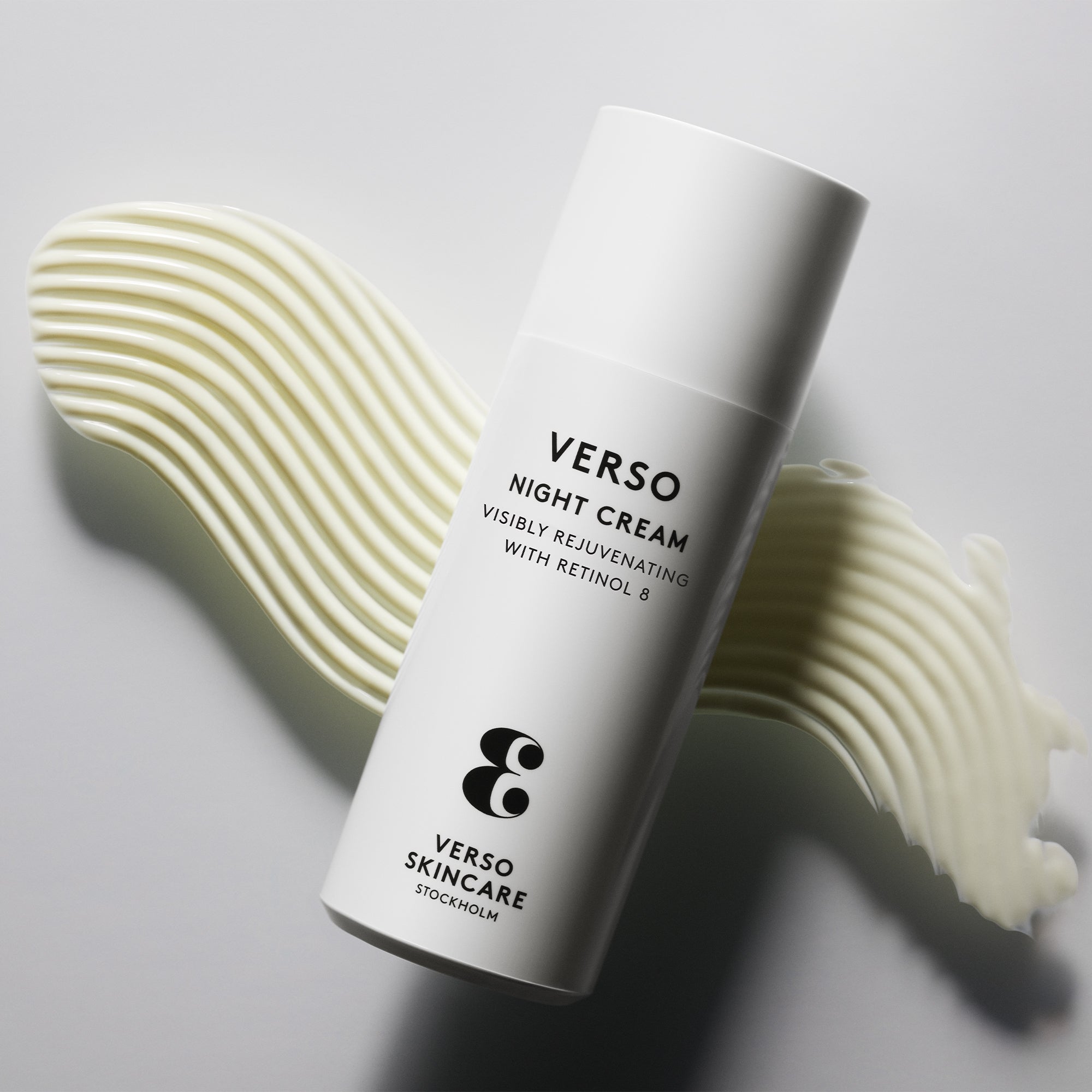 Verso - Night Cream Visibly Rejuvenating Retinol 8 Odmładzający krem na noc z Retinol 8 50 ml
