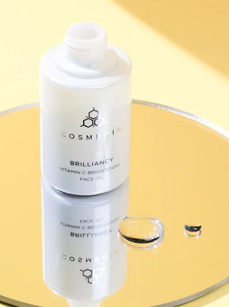 Cosmedix-BrillianCy-Vitamin-C-Serum-Vitamin-C-Brightening-Face-Oil-Rozjasniajacy-olejek-do-twarzy-z-witamina-C-30-ml-4