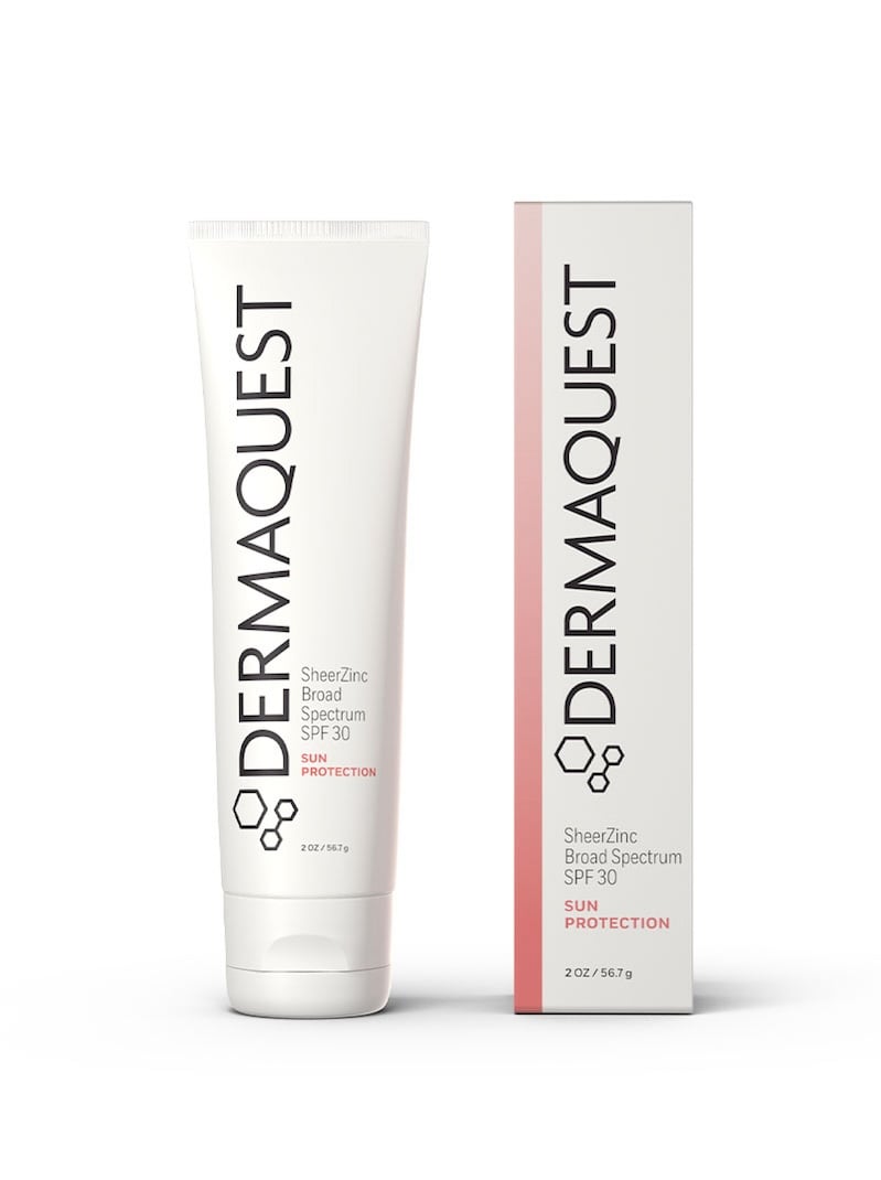 Dermaquest-SheerZinc-tinted-nude-Terapeutyczny-krem-BB-z-cynkiem-SPF-30-57-ml-opakowanie