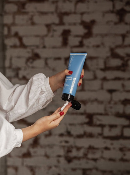 Dermomedica-Face-and-body-mineral-cream-Krem-do-twarzy-i-ciala-SPF-30-230-ml-2