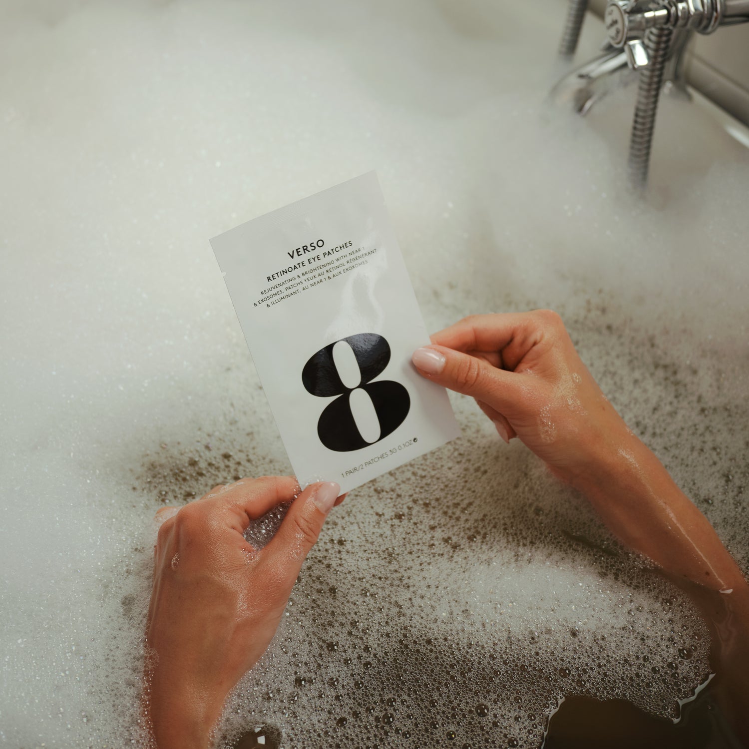 Verso - Retinoate Eye Patches Single Odmładzające i rozjaśniające hydrożelowe płatki pod oczy z NEAR 1 i egzosomami 1 para