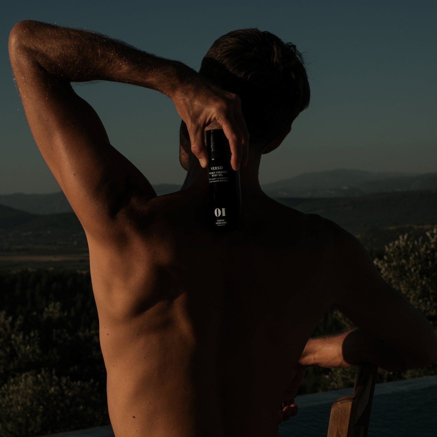 Verso - Body Visibly Firming Oil Wzmacniający i ujędrniający olejek z retinoidem NEAR 1 100 ml