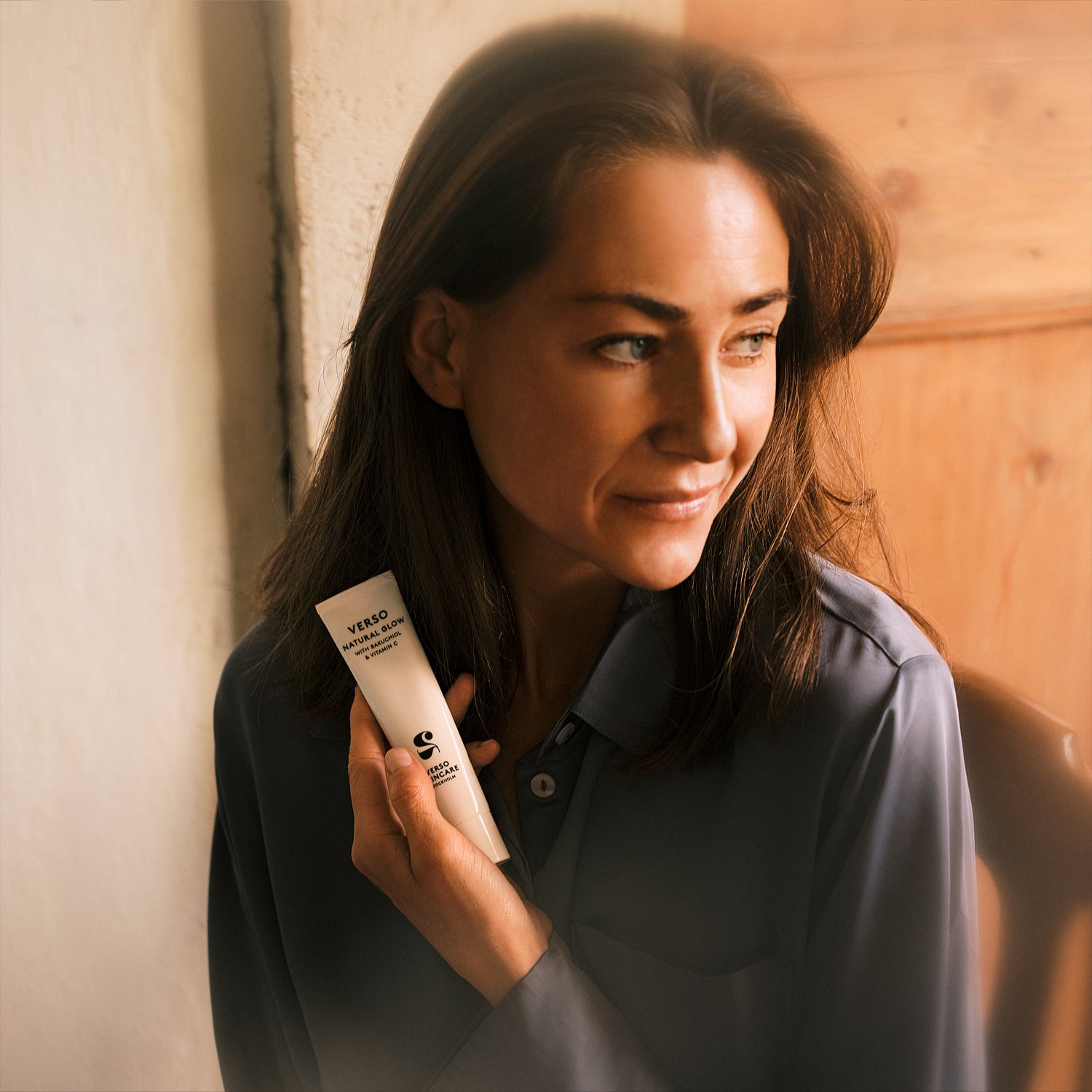 Verso - Natural Glow Bakuchiol Rozświetlający krem do twarzy na dzień z witaminą C i Bakuchiolem 40 ml