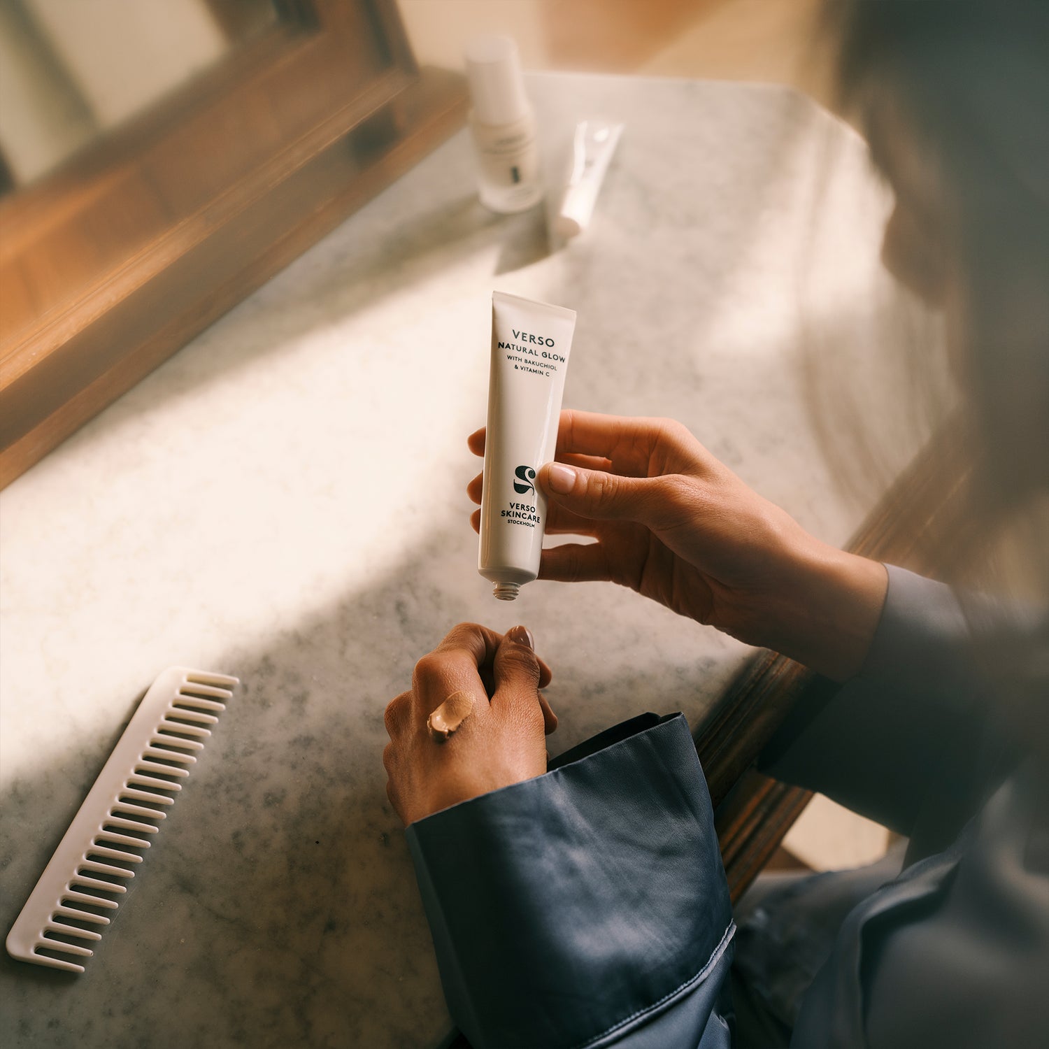 Verso - Natural Glow Bakuchiol Rozświetlający krem do twarzy na dzień z witaminą C i Bakuchiolem 40 ml